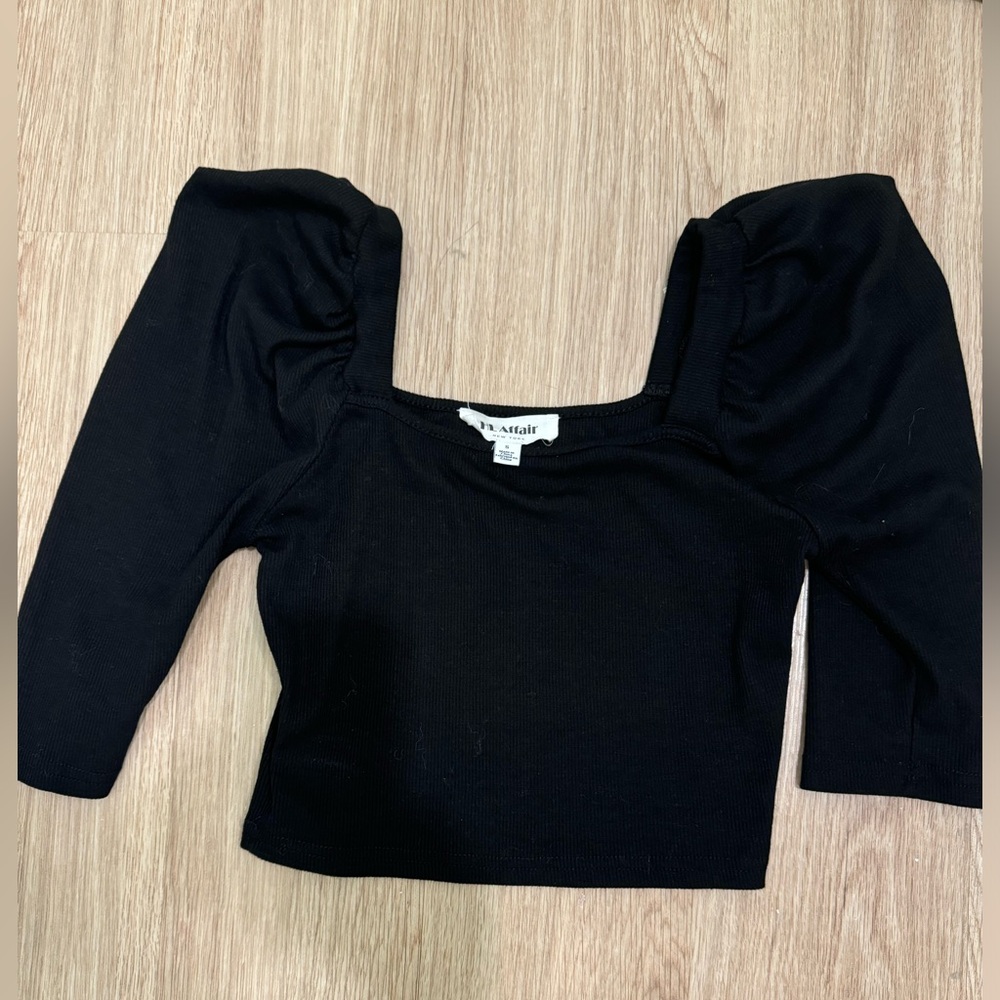 HL Affair Black Poofy Sleeve size small